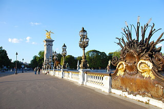 アレクサンドル３世橋の装飾
